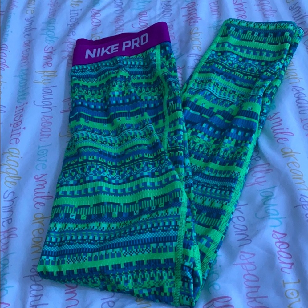 Nike Pro Workout Leggings